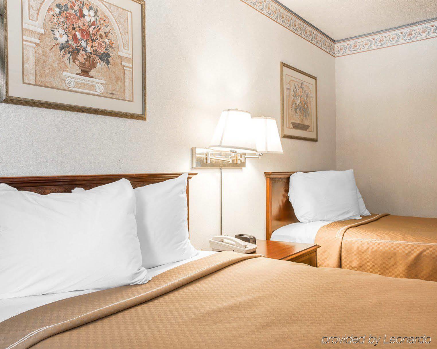 Quality Inn Thomson Ngoại thất bức ảnh